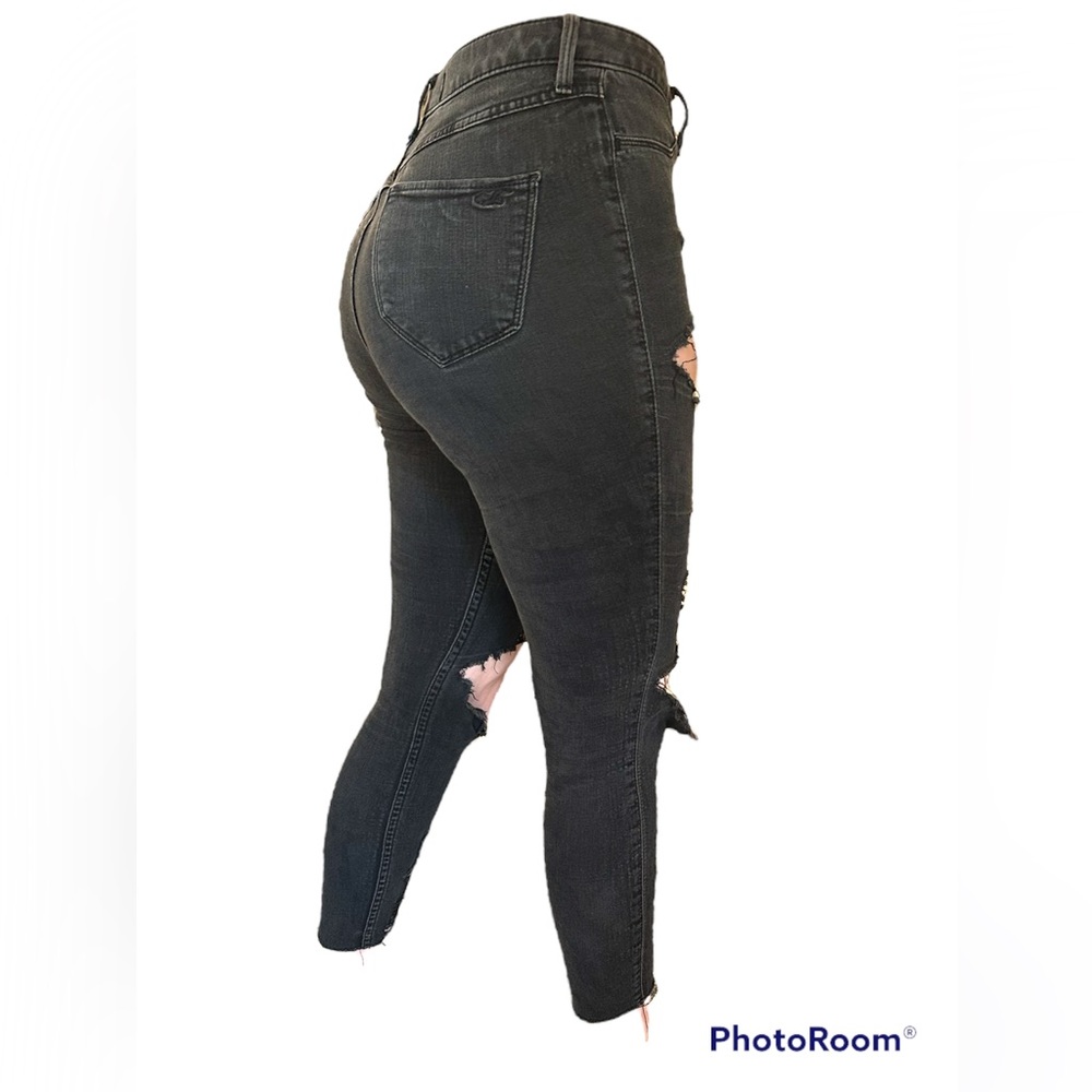 COPY - Hollister High-Waisted Black Curvy Black Jeggings, Cropped and Distressed